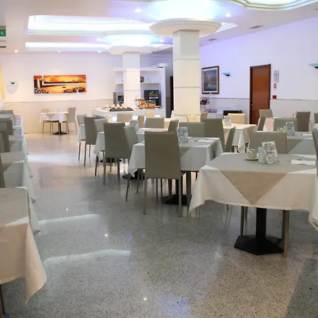 Belvedere Hotel 2*