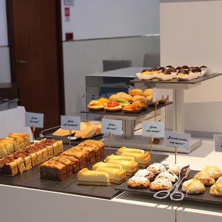 מלון Belvedere 2*