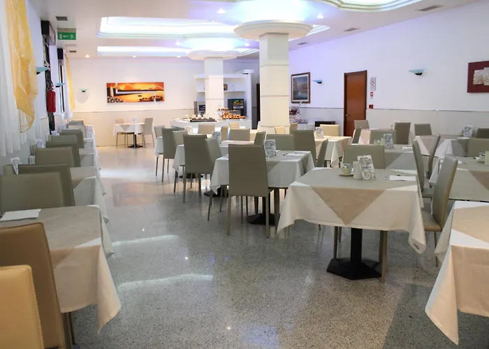 Belvedere Hotel 2*